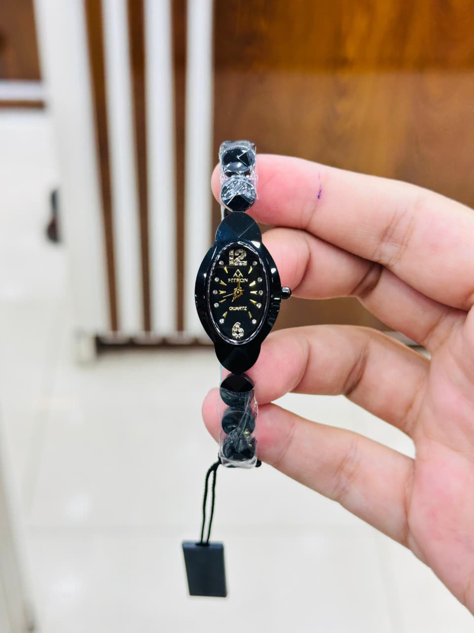 Fitron Women’s Oval Dial Bracelet Watch – Luxury Analog Timepiece